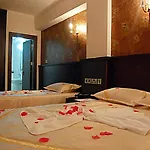 Grand Center Boutique Girne