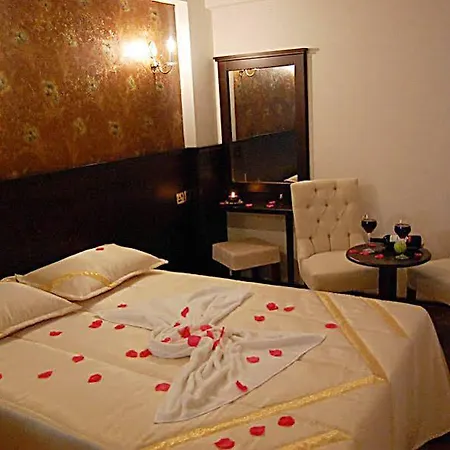 Grand Center Boutique Hotel 3*