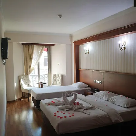 Grand Center Boutique 3*