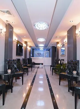 Grand Center Boutique 키레니아