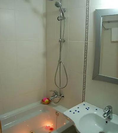 Grand Center Boutique 3* 키레니아